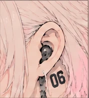 Detail — ear / marking